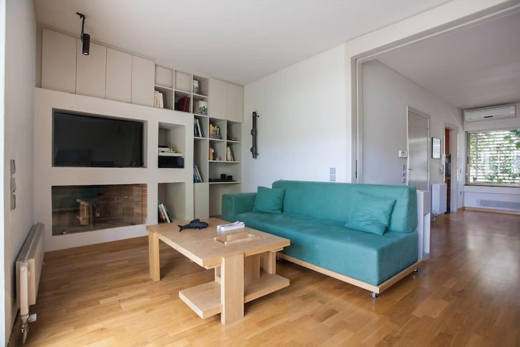 Hidesign Athens Tube Luxury Apt In Kolonaki Exterior photo